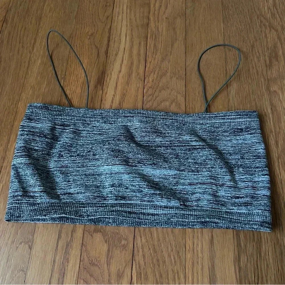 Urban Outfitters Out From Under Grey Seamless Bra Bralette Women’s Size Medium - Picture 4 of 5